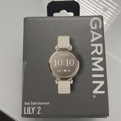 GARMIN Smartwatch Lily 2 Brand New comes with Charger