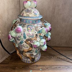 Famille Rose Antique 