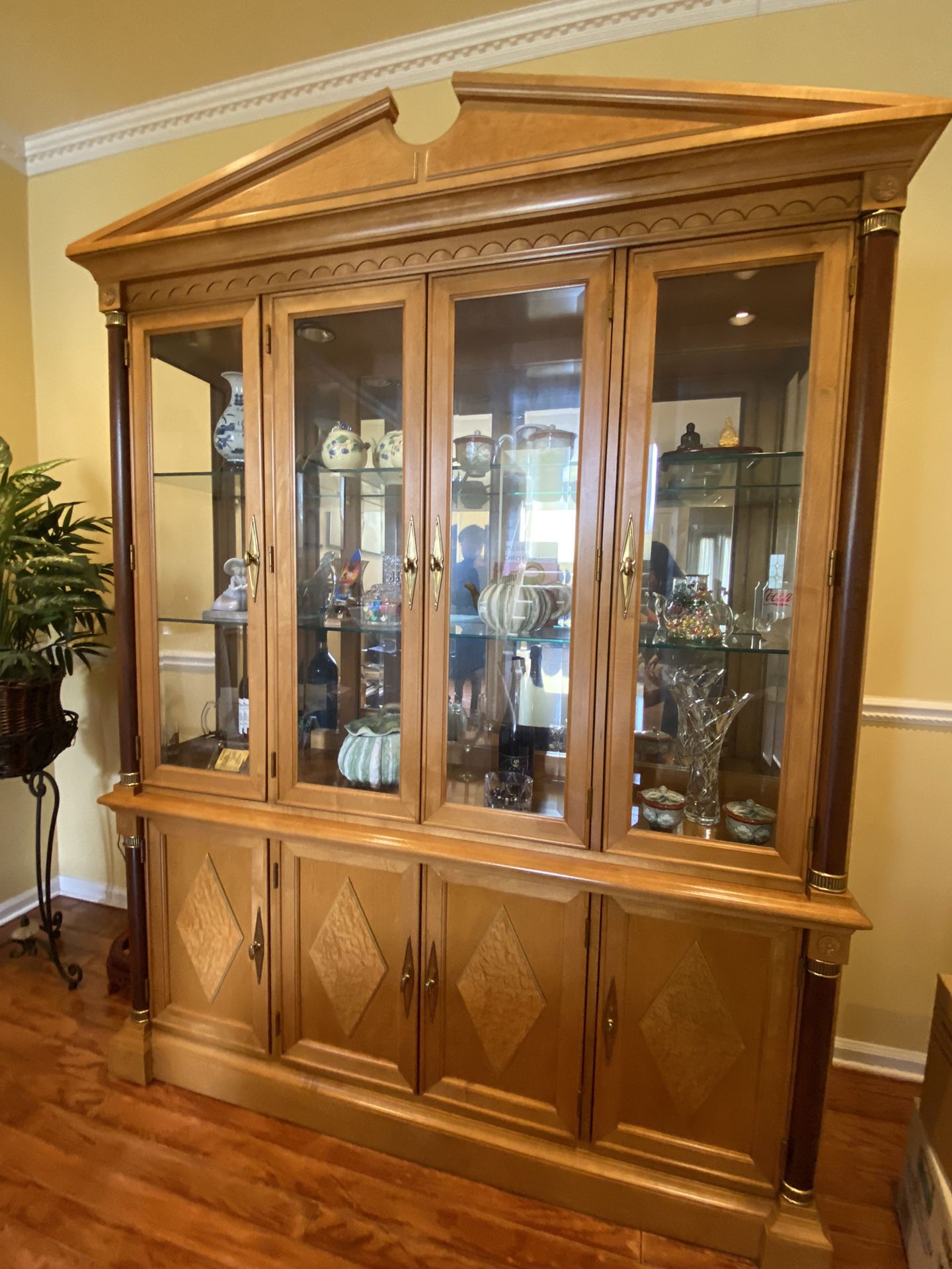 China Display Case Cabinet With Lights, Solid Wood