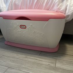 Vintage Kids Toy Box