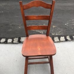 Very Good Condition A Hardwood Chair 