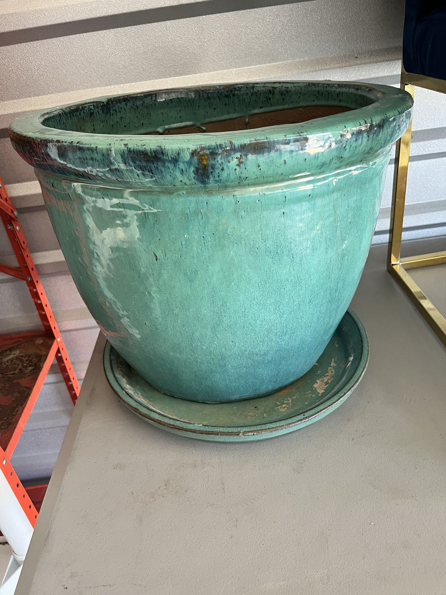 Planter / Ceramic Pot / Flower Pot
