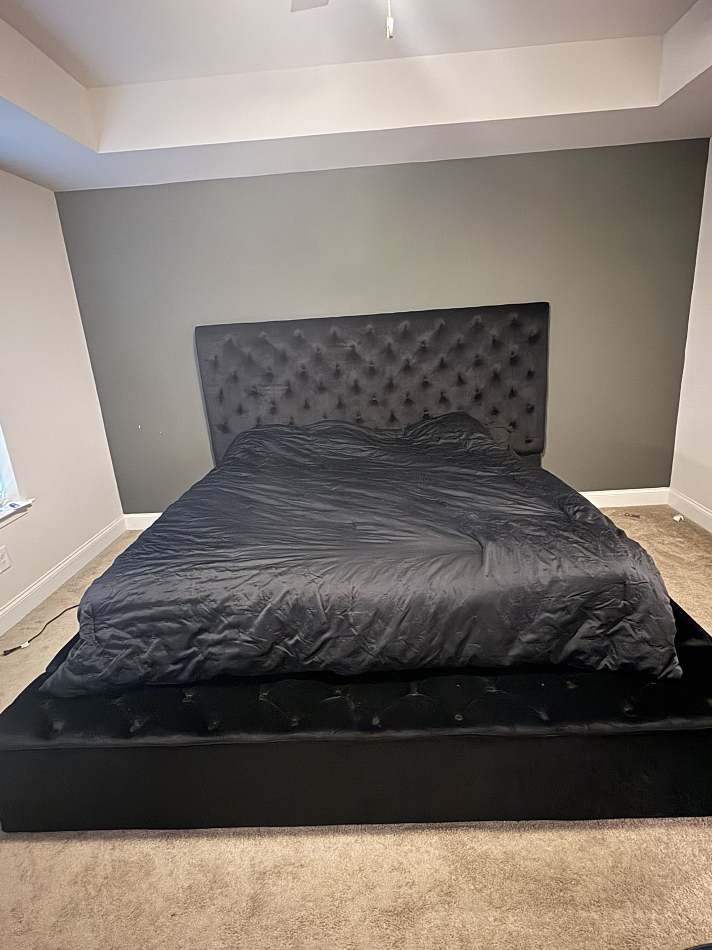 King Size Bed For SALE!