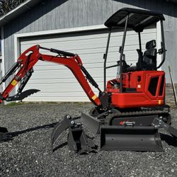 Brand New Diesel Mini Excavators In stock 