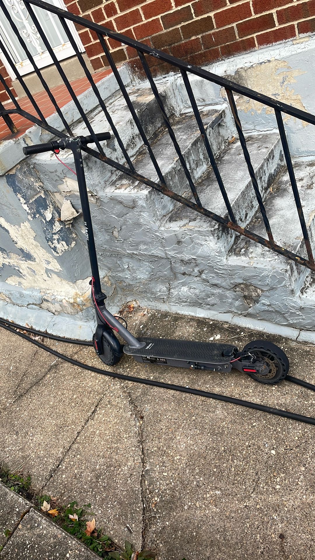Electric scooter