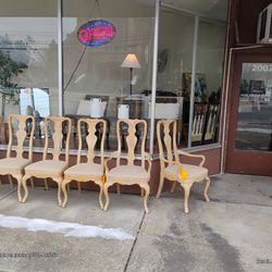 Set Of 6 Nice Chairs 