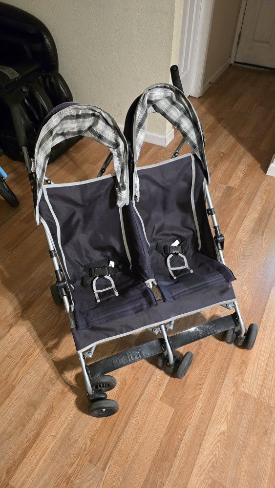 Delta Children Side By Side Double Stroller 