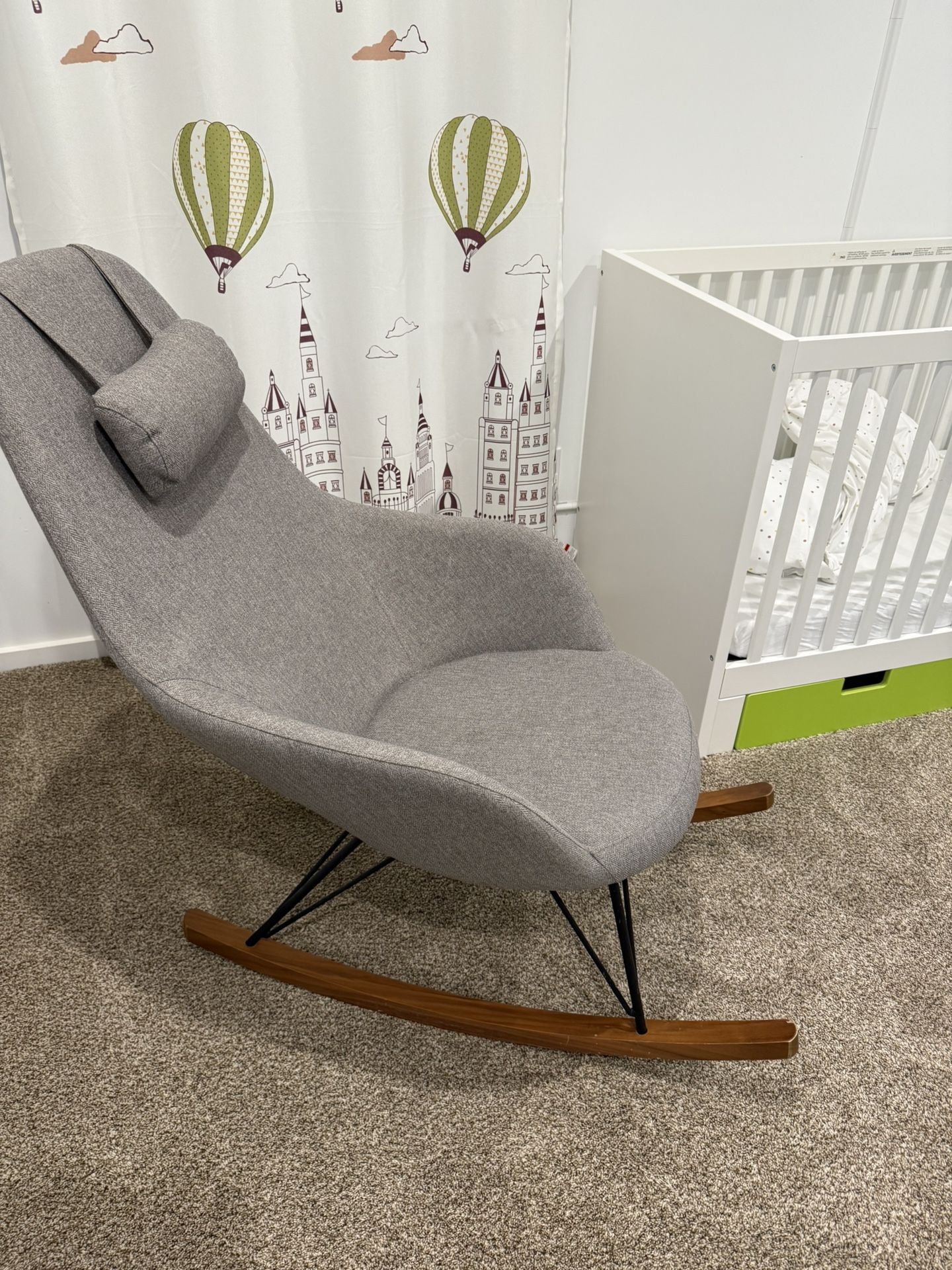 Rocking Chair Good Condition 