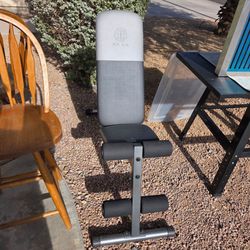 Gold's gym bench