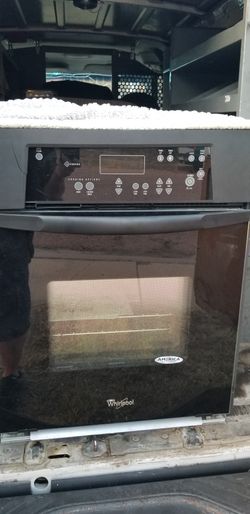 Black Whirlpool 24" Wall Oven (Brand New)