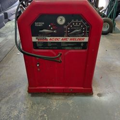 Lincoln 225  ac/dc  welder