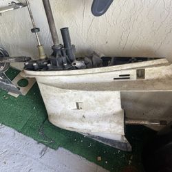 Twin 150 / 175 HP Johnson/Evinrude Lower Units