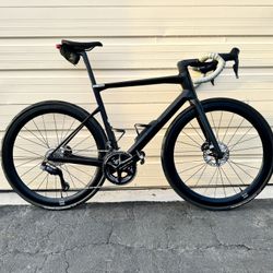BMC TeamMachine SLR 01 MOD Stealth Black Carbon Road Bike SLR01 Size 56cm Large 56 cm Shimano Ultegra Di2 12 Speed DT Swiss Carbon ARC 1650 Wheelset  