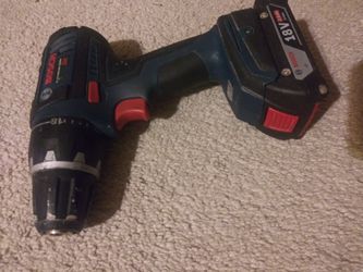 Bosch drill in good working condition no charger