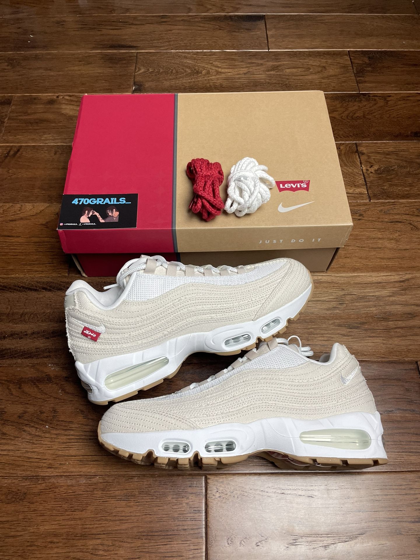 9.5M- Nike X Levi’s Air Max 95