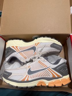 Nike Zoom Vomero 5 size 11.5 men