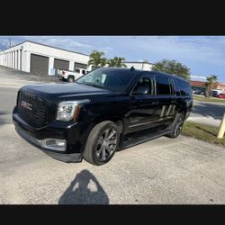 2017 GMC Yukon Denali