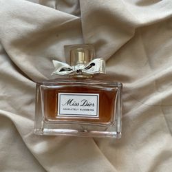 Ms. Dior Perfume 
