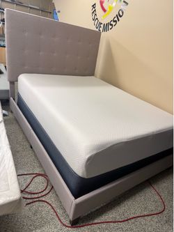 Queen bed