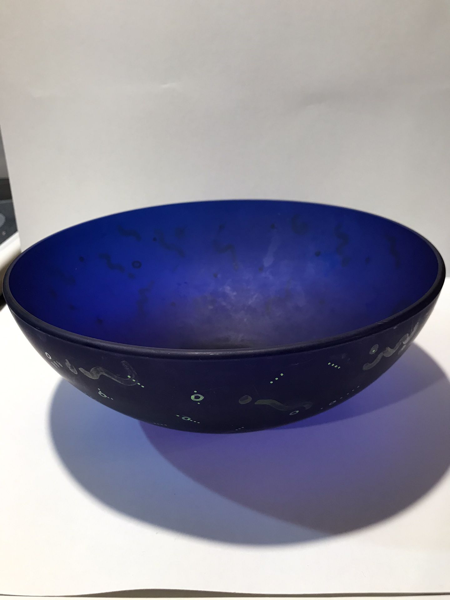 Iridescent blue bowl - Original