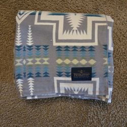 Lightweight Pendleton Throw Blanket