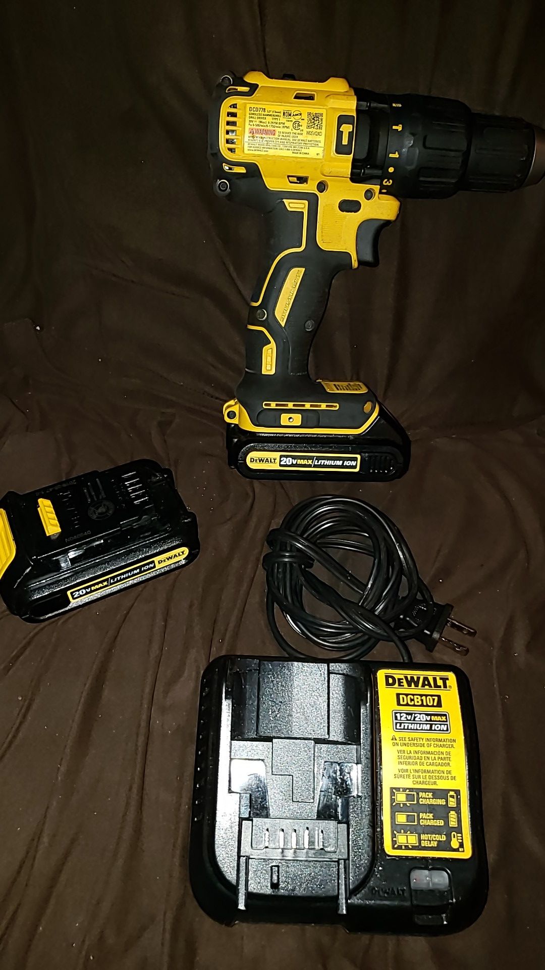 20v DeWalt Cordless Hammerdrill (Drill/Driver) model: DCD778