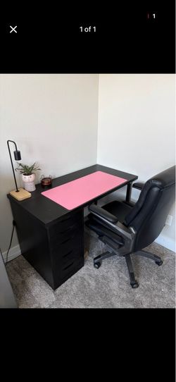 Desk + lazy boy office chair