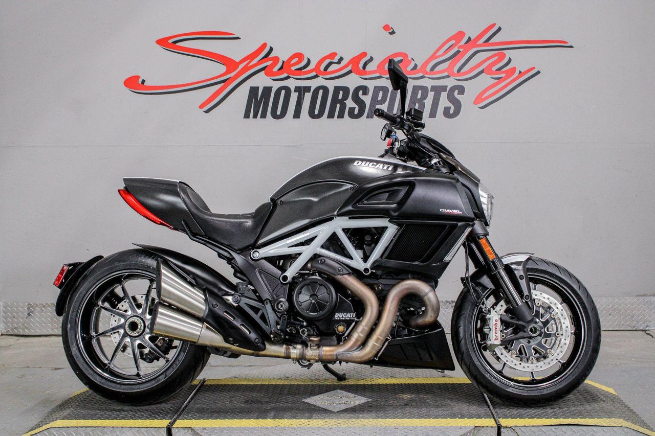 2015 Ducati Diavel Carbon