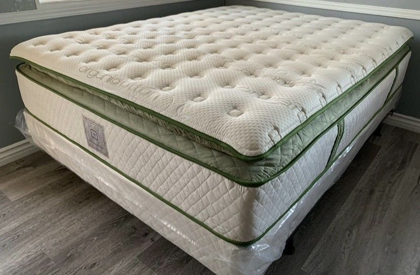 Ck Organic Elite Superior Hybrid Cool Gel Memory Foam Pillow Top 14inch Mattress!!