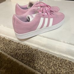 New Girls Adidas Shoe Size 4 1/2