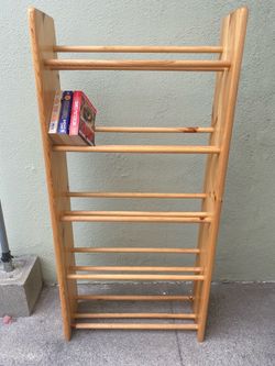 Shelves for books or CD/DVDs