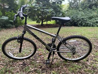 Mountain Bike (Great Condition)
