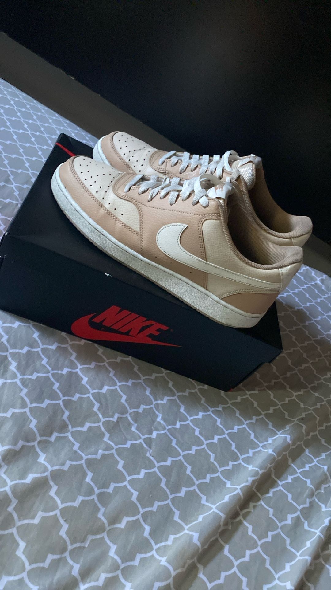 Nike Straights 
