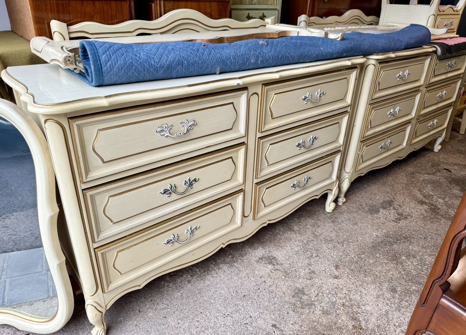6 Piece French Provincial Bedroom Set