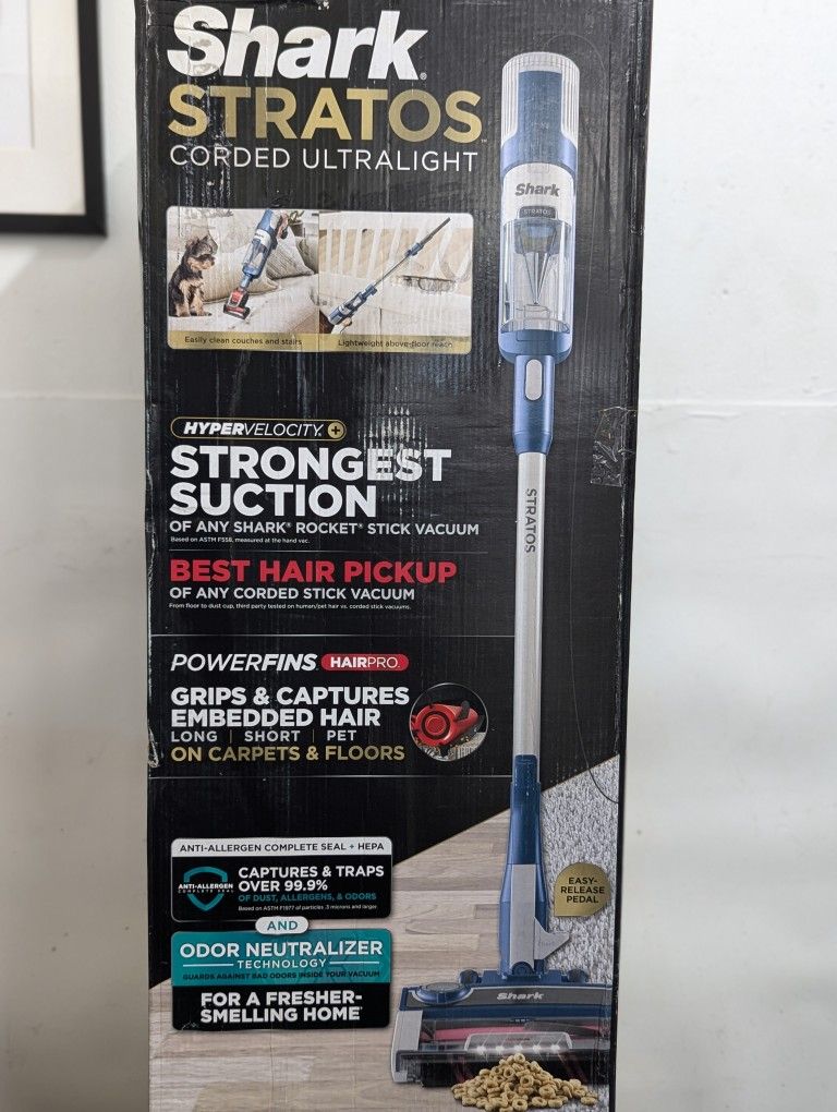 Shark HZ3002 Stratos - Ultralight Corded Vacuum Cleaner with DuoClean PowerFins HairPro, Self-Cleaning Brushroll and Odor Neutralizing Technology