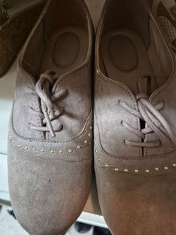 Women's shoes