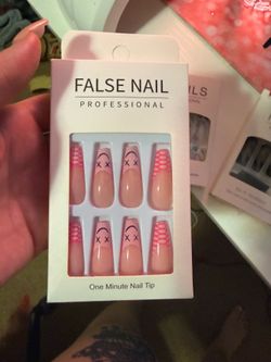 Press on nails