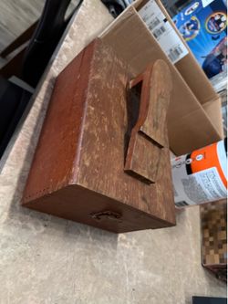 Antique shoe polish and cleaning box with supplies