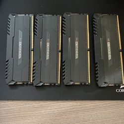 CORSAIR Vengeance RGB 32GB (4x8GB) DDR4 2666MHz RAM