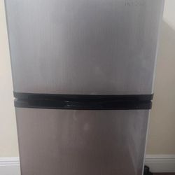 Fridge Like New 