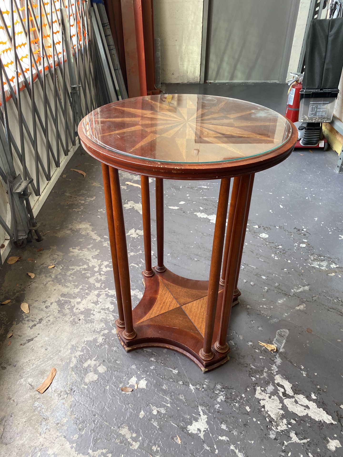 End Table Coffee Table Top Glass Located In Kendall 