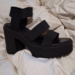 Adorable Platform Heel Sandles