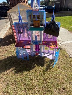 Elsa Doll House