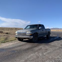Mechanic Special 2001 1500 Chevy Silverado 