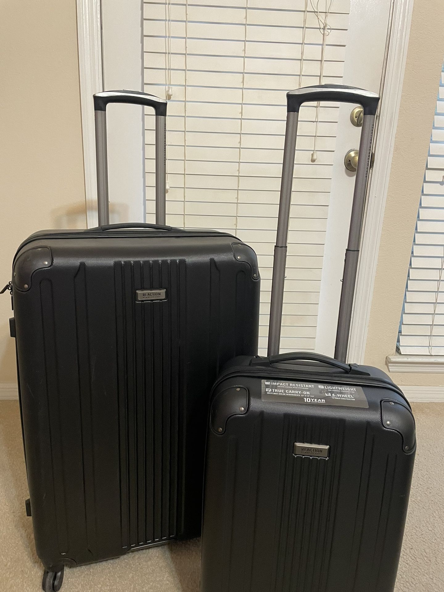 Luggage Brand New 2 Pcs Only 110$
