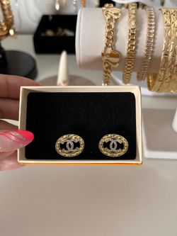 New CC Women’s Earrings
