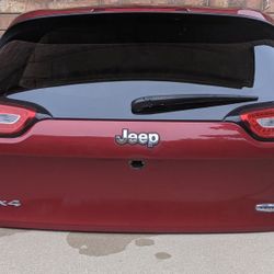 2014-2018 Jeep Cherokee Lift Gate Lid Door 