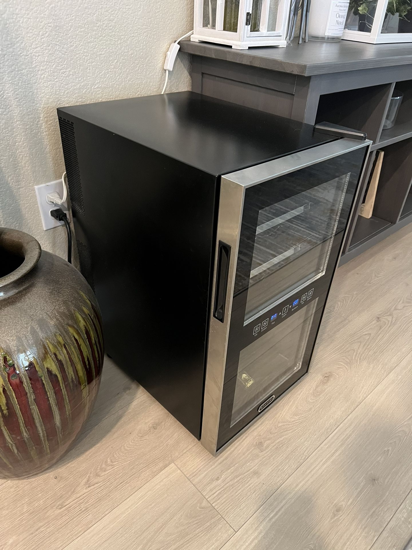 Wine Cooler - Whynter 18 Bottle Dual Zone