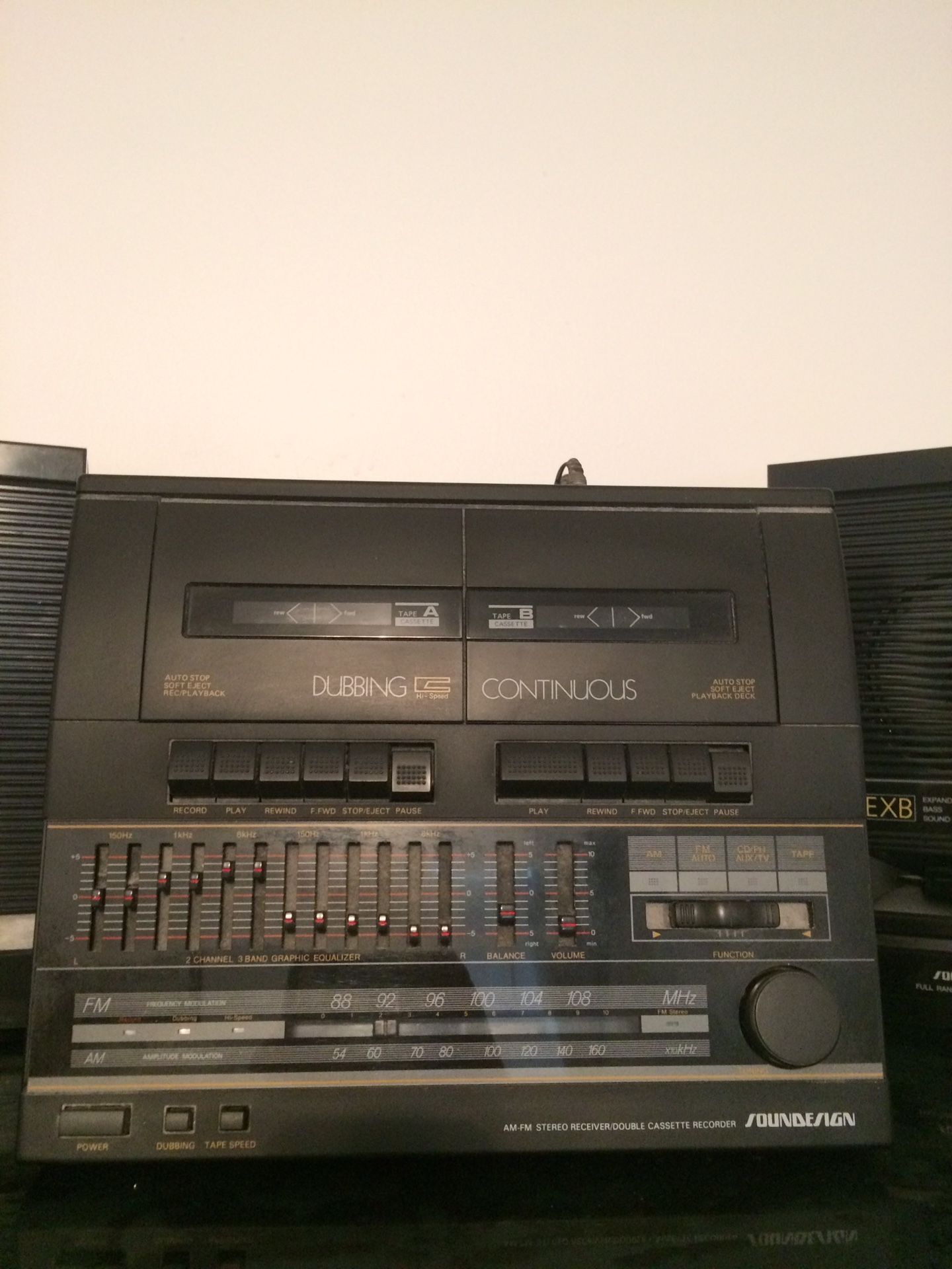 Soundesign AM/FM Stereo Receiver/ Double cassette recorder