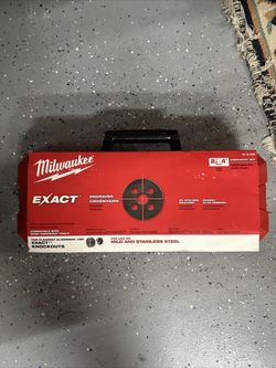 Milwaukee knockout set 2/12 to 4 inch